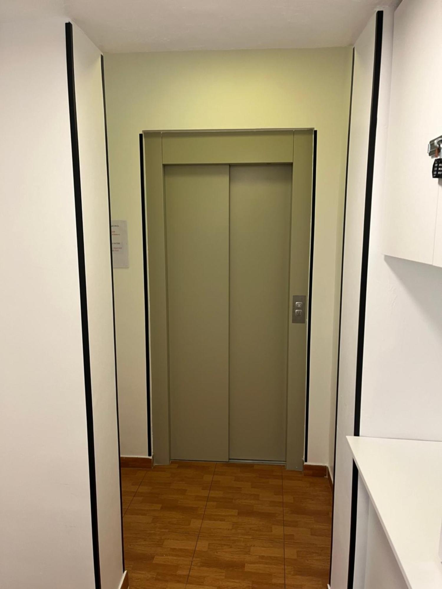 Hostal Las Vegas マドリード エクステリア 写真